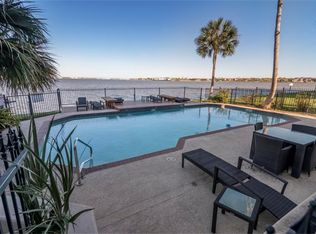 321 Lakeside Ln, Houston, TX 77058