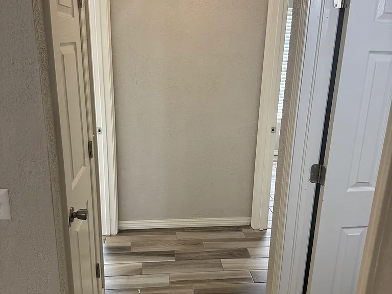819 Hardy Springs Cir #D — Photo 17