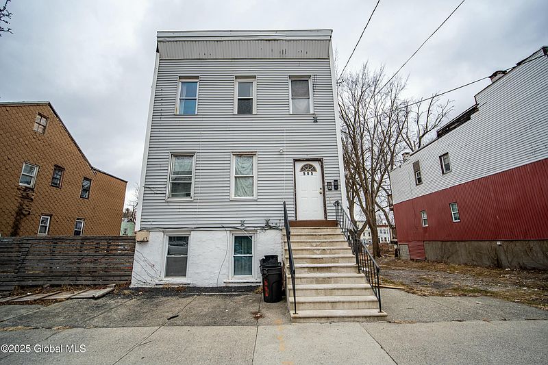 2nd image of 585 Clinton Avenue