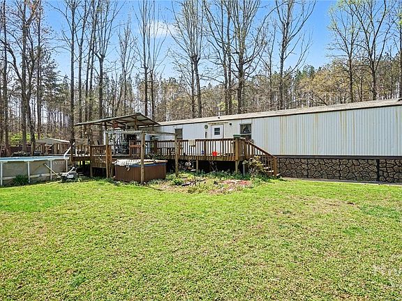 4th image of 3334 Cherokee Road