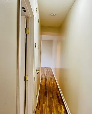 Rented by Akam Sales and Brokerage | media 7