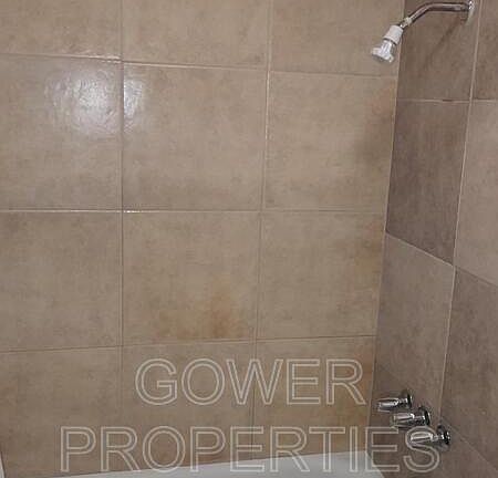 4th image of 54 N 11th St APT 5