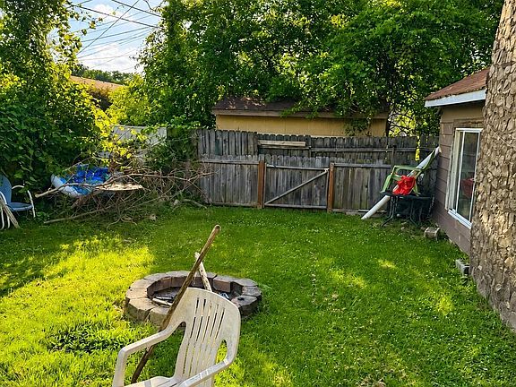 5th image of 26148 Lamour St