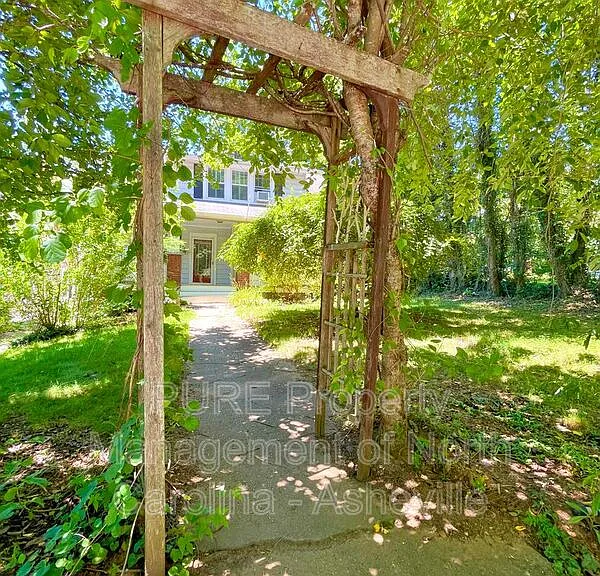 109 Forest Hill Dr — Photo 27