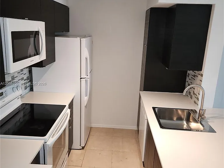 2826 S University Dr #3203 — Photo 6