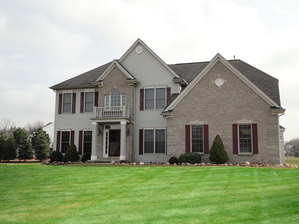 1st image of 330 Norwood Ln