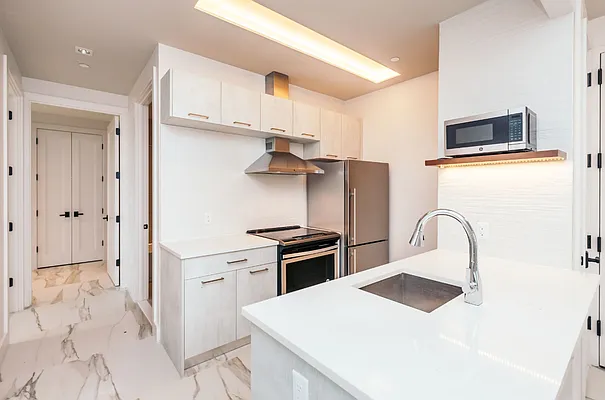 Rented by Nooklyn NYC LLC | media 60