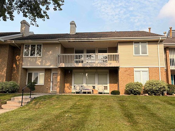 2nd image of 5665 S Wayne Ave APT D