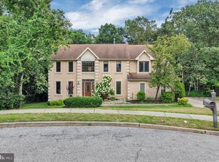 16 Regan Ct, Voorhees, NJ 08043