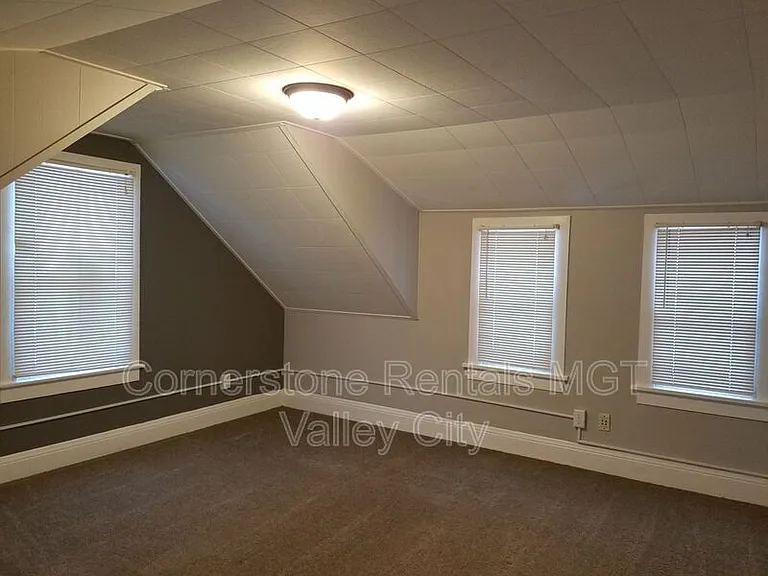 842 4th St SW — Photo 12