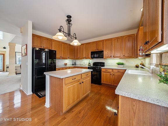 4th image of 2 E Le Moyne Ave