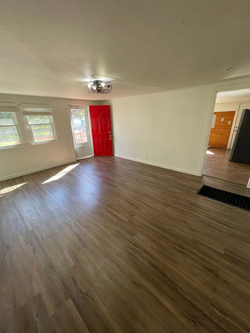 West Rapid 2 bedroom, 1 bath House for Rent — Photo 4