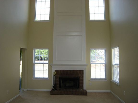 4th image of 2385 Ashton Dr