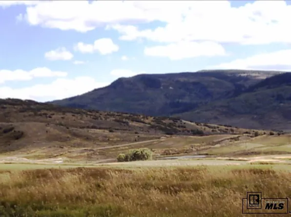 103 Oak Ridge Cir, Oak Creek, CO 80467