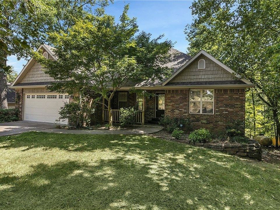 1st image of 35 Merritt Cir