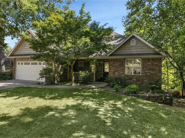 35 Merritt Cir, Bella Vista, AR 72714