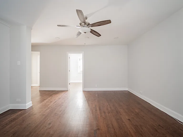 Living Room 7357-2S