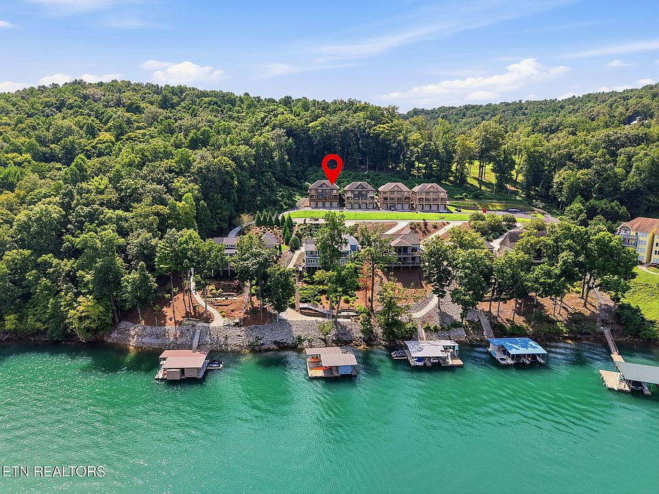 1st image of 602 Round Lake Cir #602