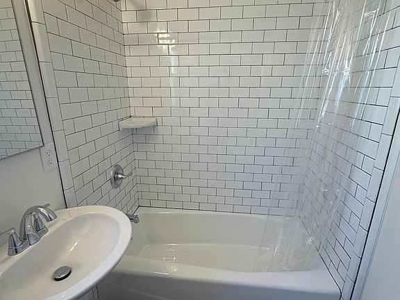 2nd image of 2144 N Beachwood Dr #2148-2