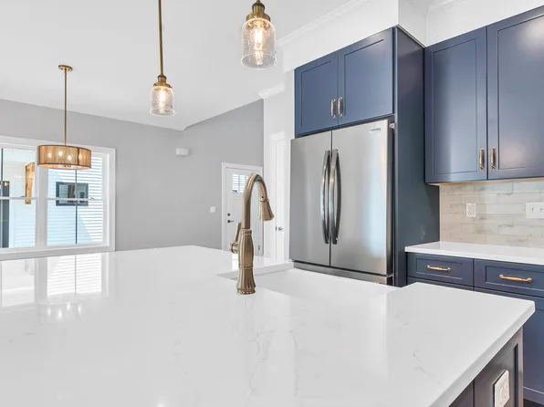 36 village Circle #36, Guilford, CT 06437
