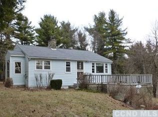 21 Sweeney Rd, Craryville, NY 12521