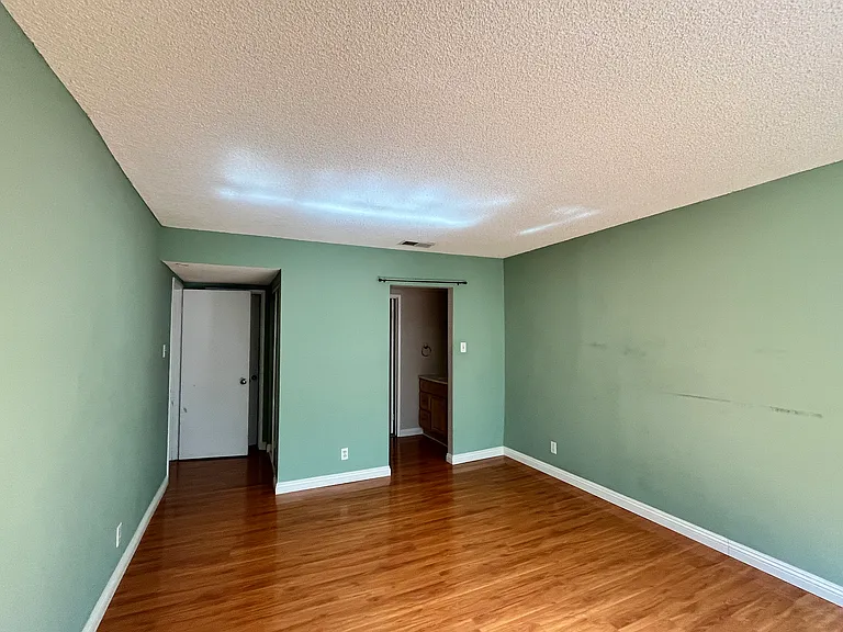 908 S Garfield Ave — Photo 16
