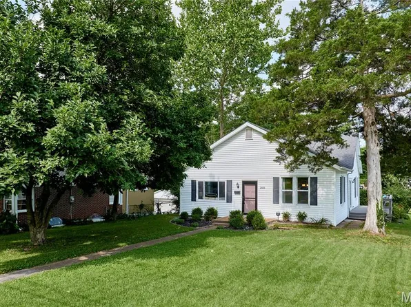 2601 Bremerton Rd, Saint Louis, MO 63144