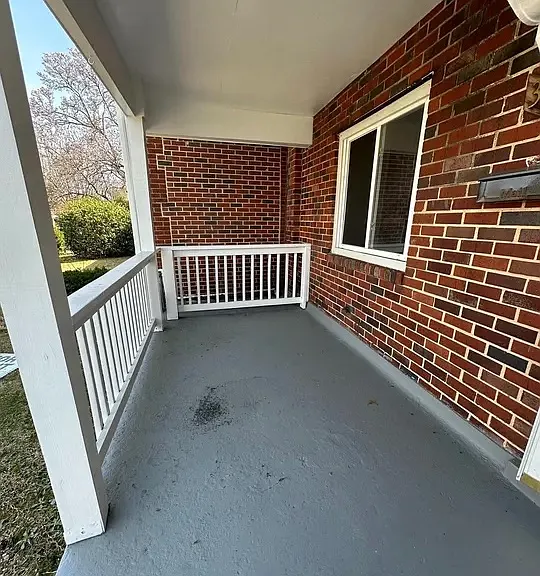 3337 Clay St NE — Photo 3
