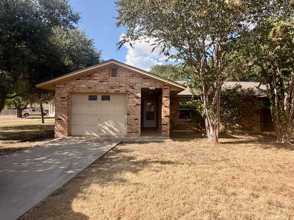 716 Rosewood Ave, Boerne, TX 78006