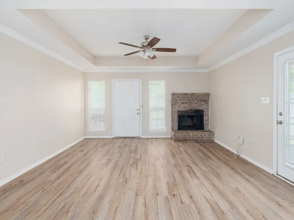 1803 Park Pl, Sherman, TX 75092
