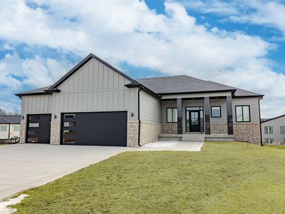 2801 NE Cherry Ct, Grimes, IA, 50111