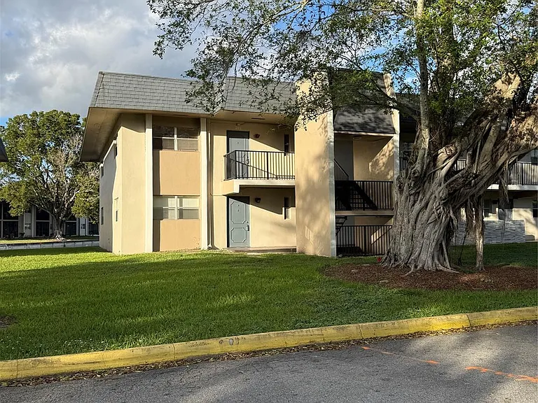 7901 Colony Cir S #201 — Photo 10