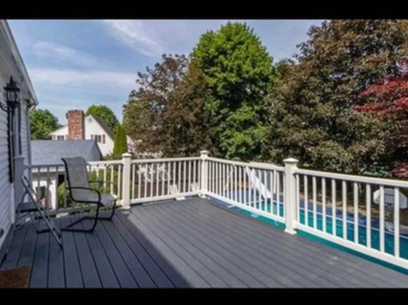 805 Varnum Ave #2, Lowell, MA 01854