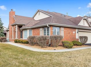 21368 Settlers Pond Dr, Frankfort, IL 60423