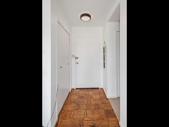 4th image of 6621 Wakefield Dr APT 712