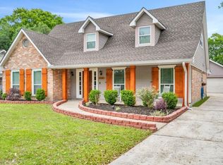 204 E Queensbury Dr, Slidell, LA 70461