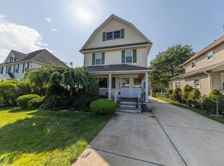 138 N Forest Ave, Rockville Centre, NY 11570
