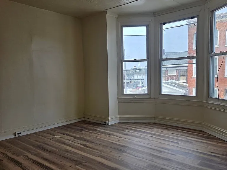 654 Chestnut St — Photo 5