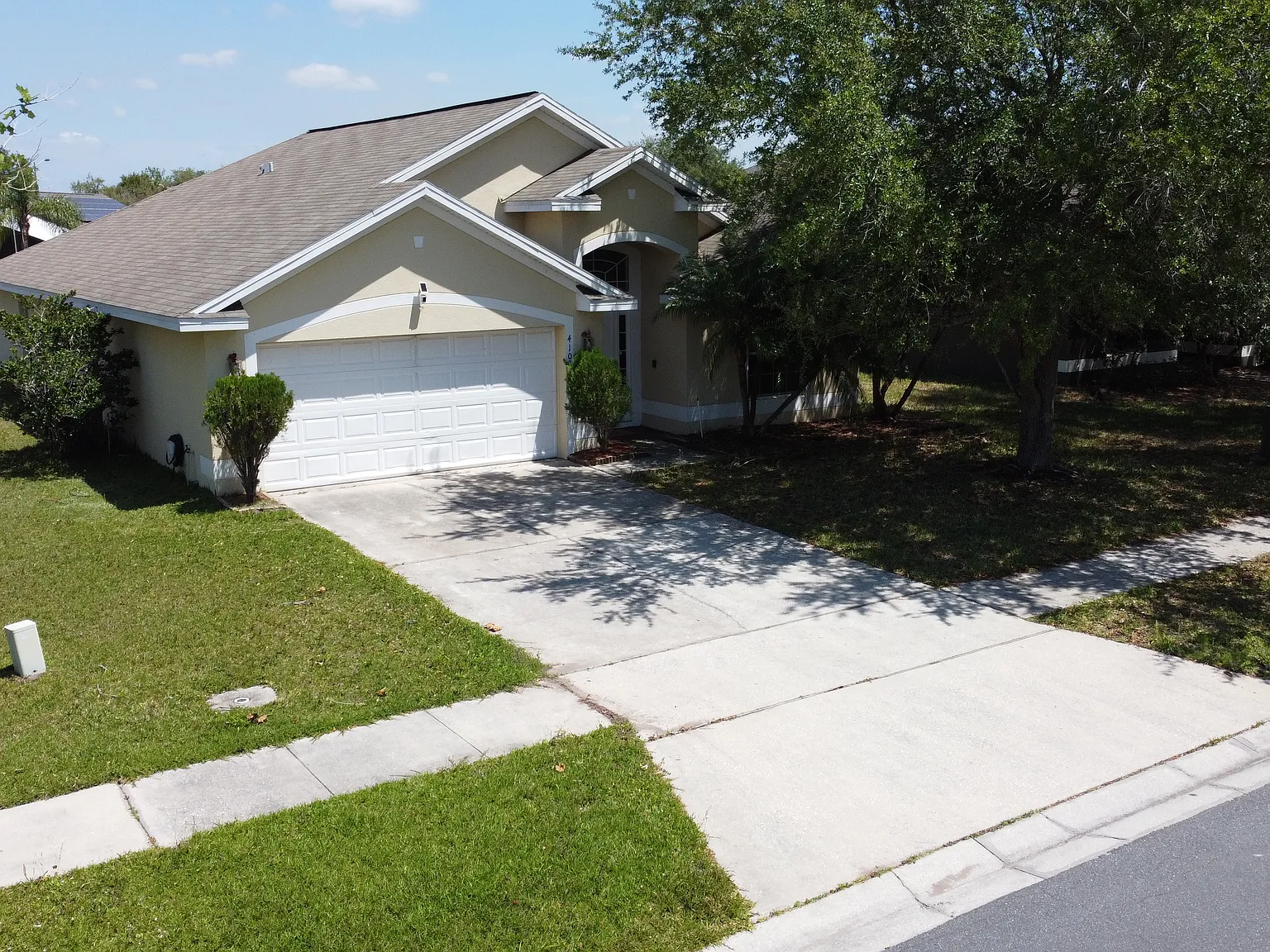 4 bed, 1945 sqft, $800 — Photo 2