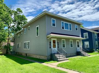221 8th St S APT 1, La Crosse, WI 54601