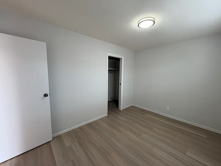 400 Monterey Blvd #5 — Photo 4