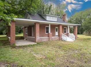 377 Fisher Rd, Saint Pauls, NC 28384