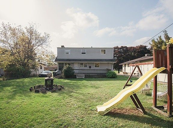 2nd image of 2500 Marshall Pkwy