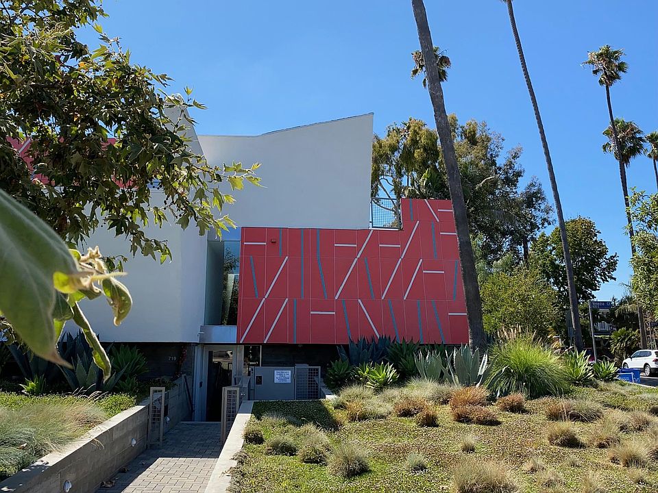 1st image of 721 Venice Blvd #A