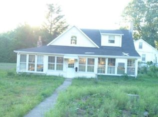 1267 Gardners Neck Rd, Swansea, MA 02777