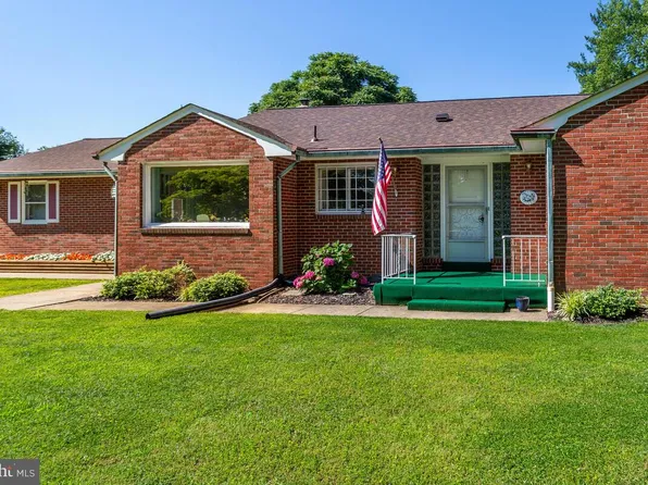 6401 Johensu Dr, Upper Marlboro, MD 20772