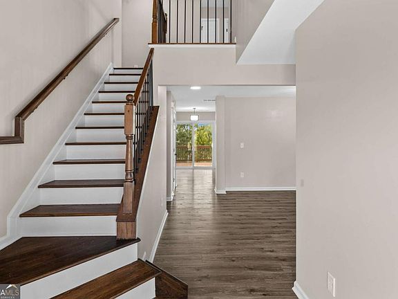 3rd image of 1478 Willow Grove Rd