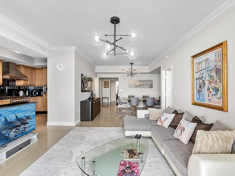 17875 Collins Ave #4405 — Photo 7