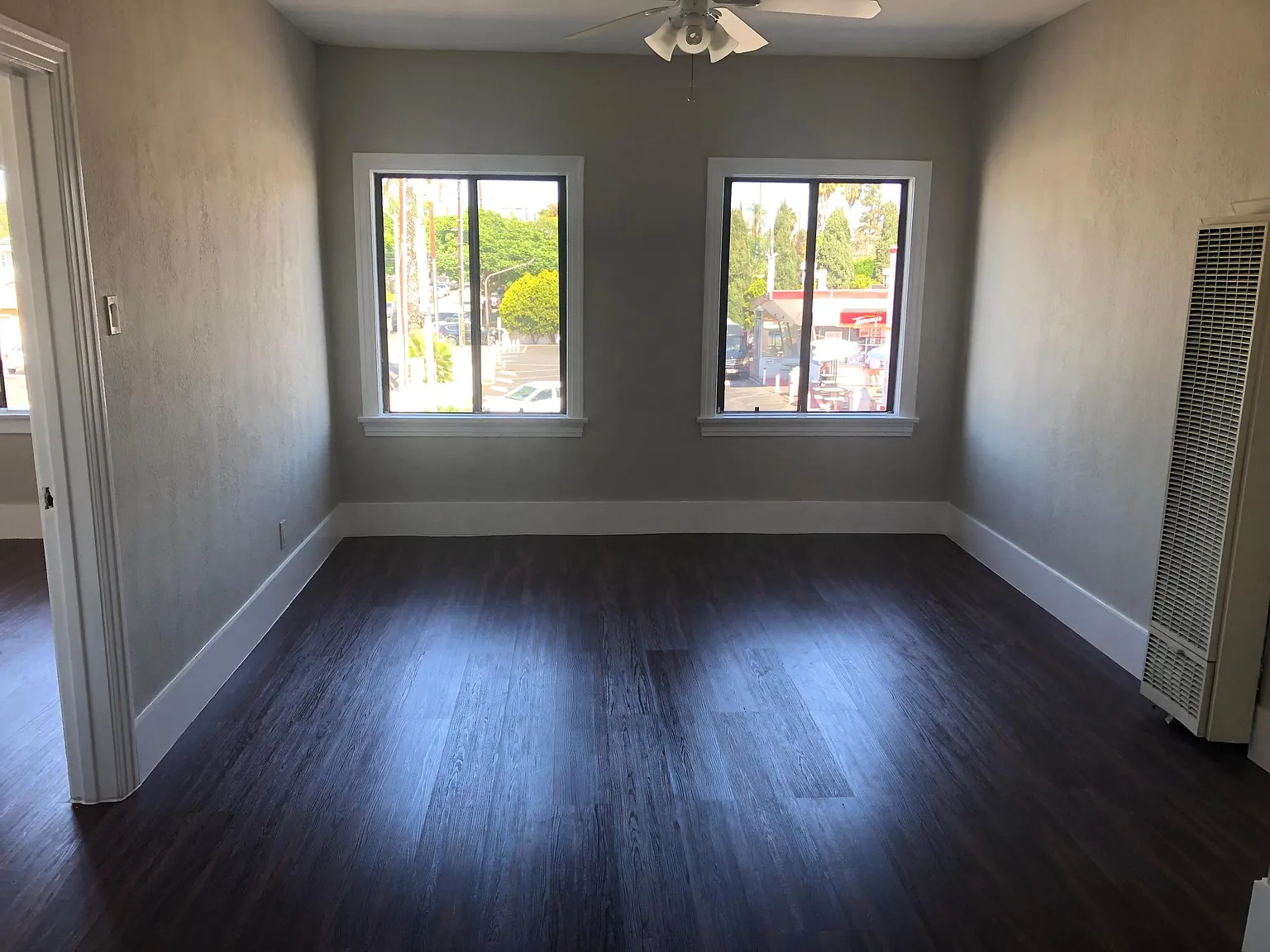3 bed, 1100 sqft, $2,895 — Photo 3