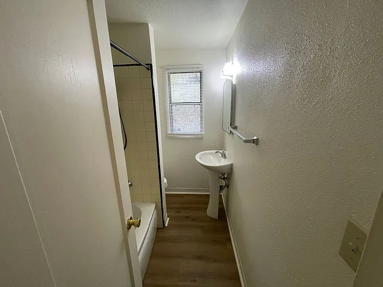 Vista Terrace — Photo 62